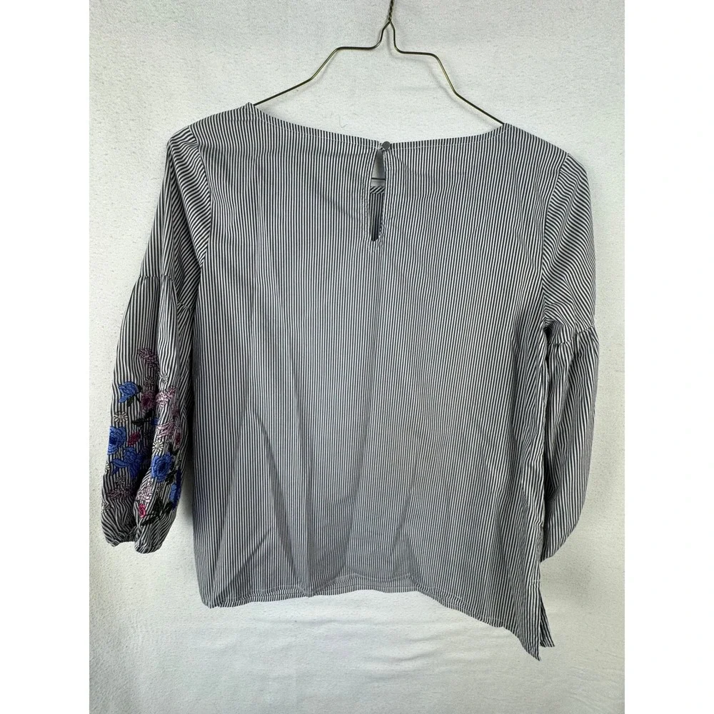 Liz Claiborne Blouse Womens S Navy White Stripe Floral Embroidered Puff Sleeve - Picture 5 of 6